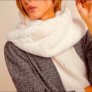 Anthropologie Scarf cream ivory soft infinity NEW